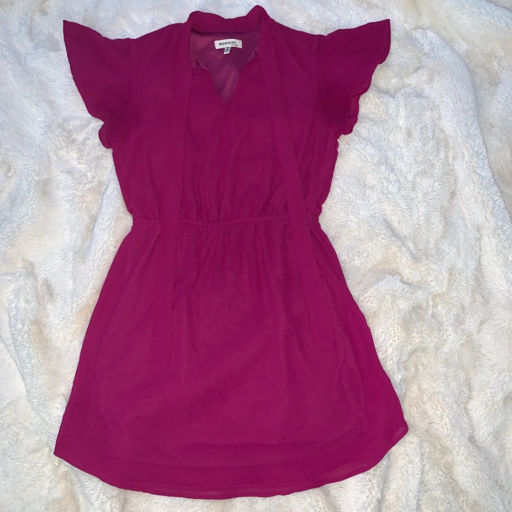 Pretty purple/pink dress.